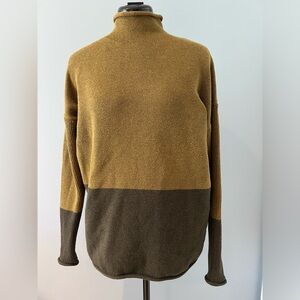 Tahari Women's Color Block Funnel Neck Long Sleeve Sweater Size M